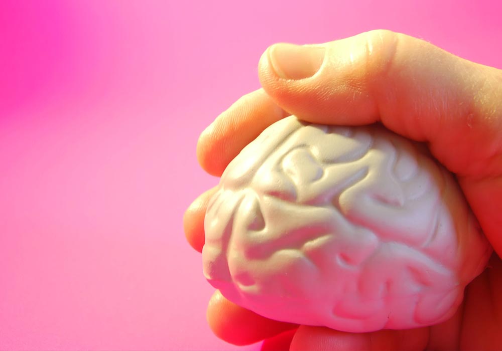 Stimuler électriquement le cerveau pour traiter la maladie de Parkinson